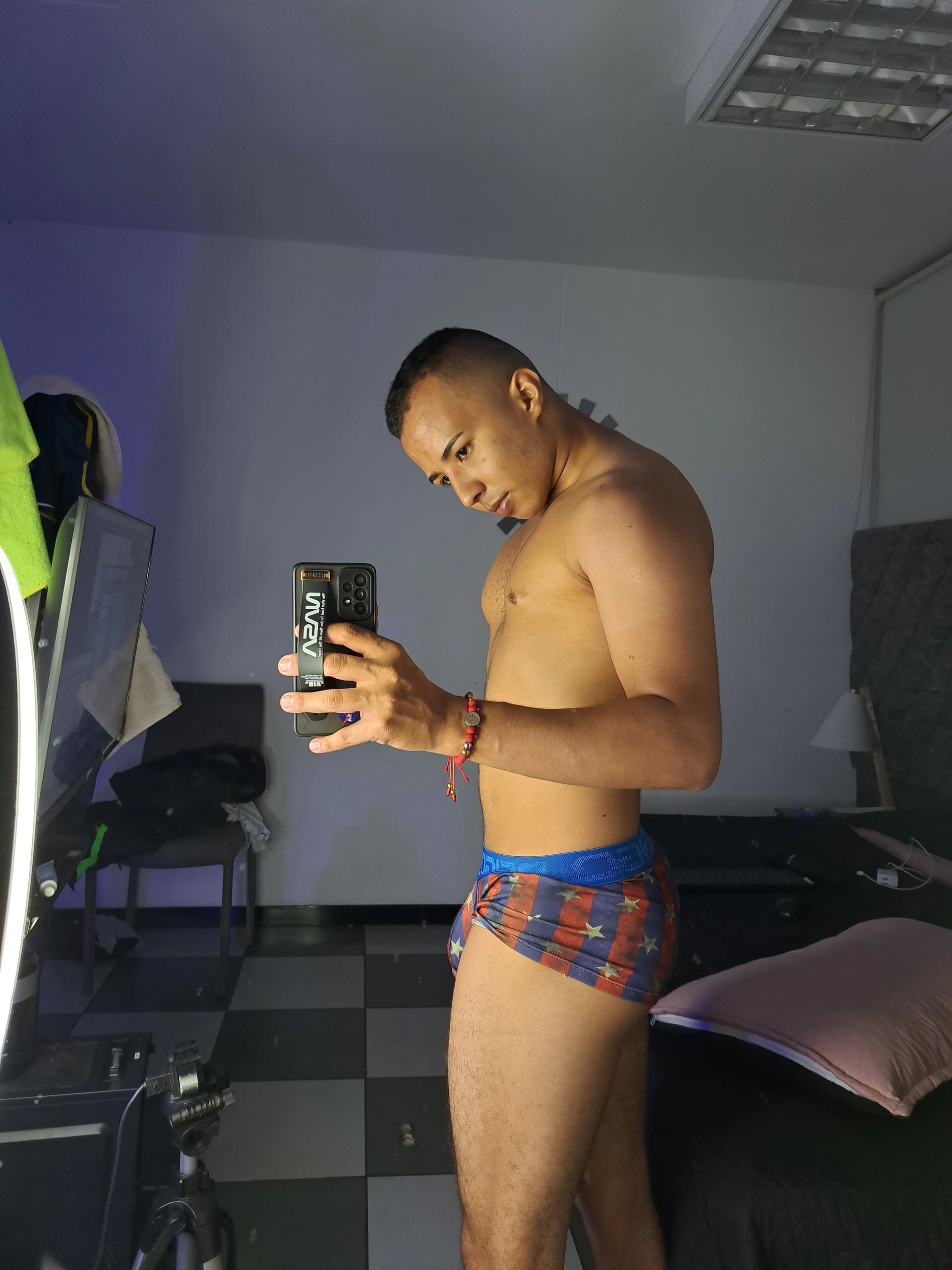 XXX Porn Photo of Nude Donathoo1 35