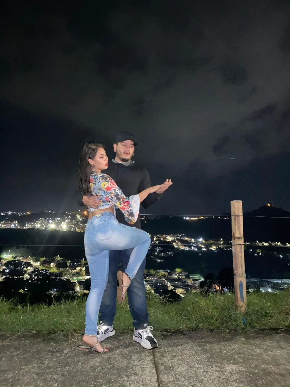 XXX Porn Photo of Nude RoxyandAron2 20