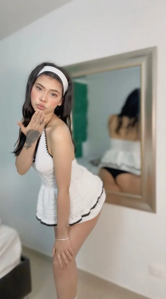 XXX Porn Photo of Nude Nathy_Pelaez 19