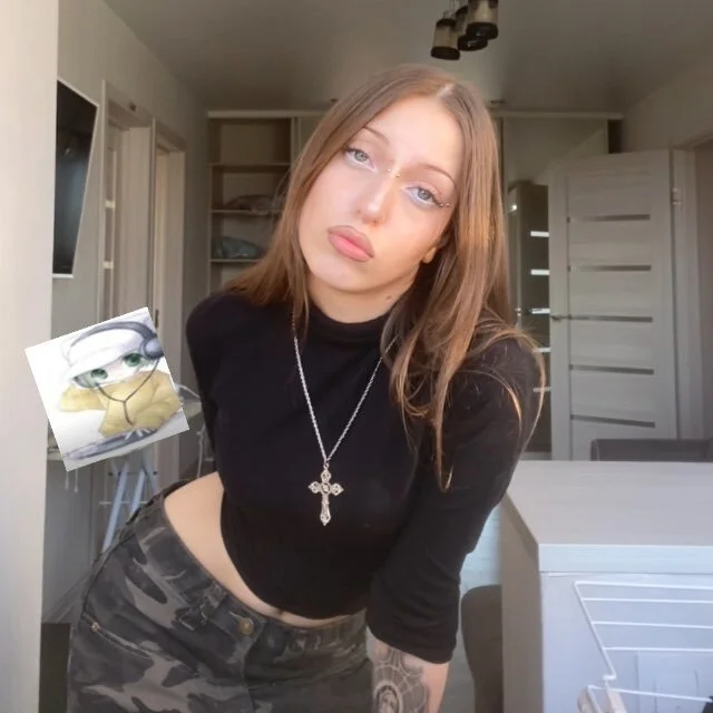 XXX Porn Photo of Nude CutieWorm 24
