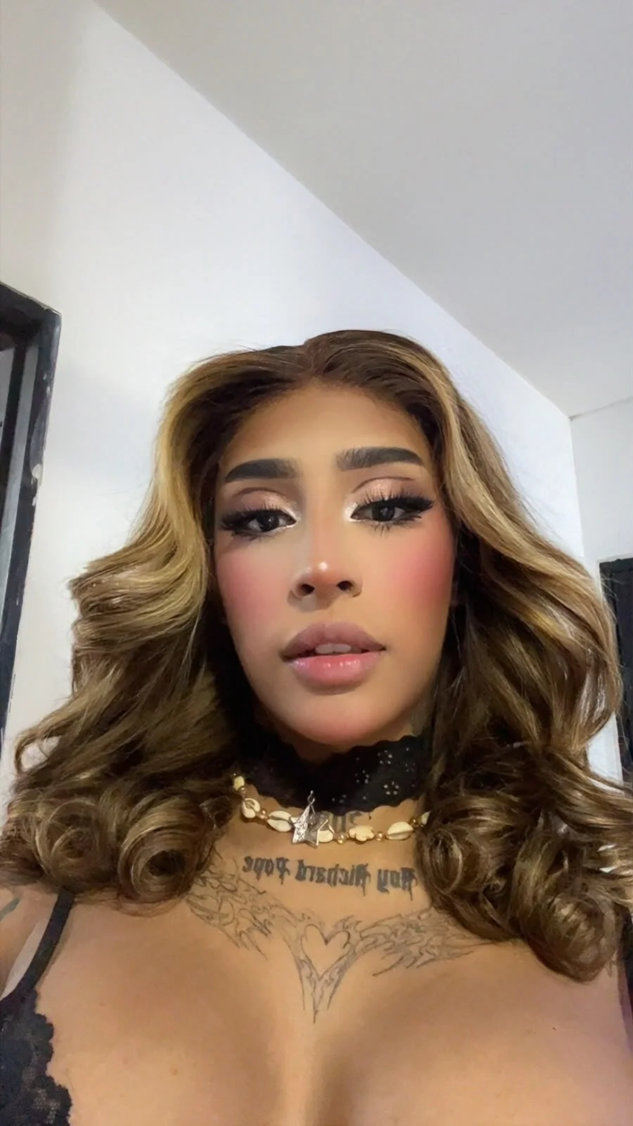 XXX Porn Photo of Nude BellaTheDoll 2