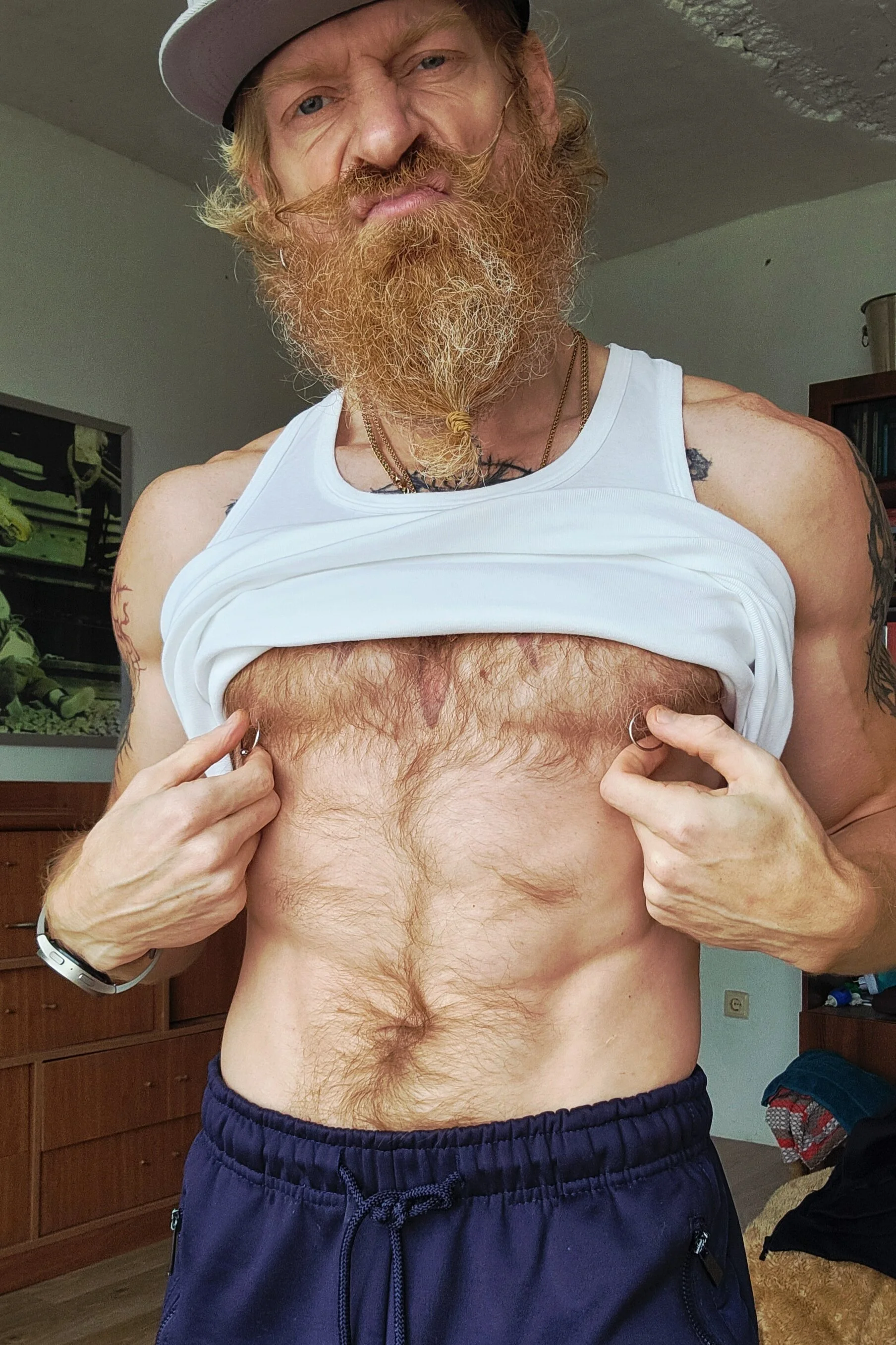 XXX Porn Photo of Nude Gingerbeard40 24