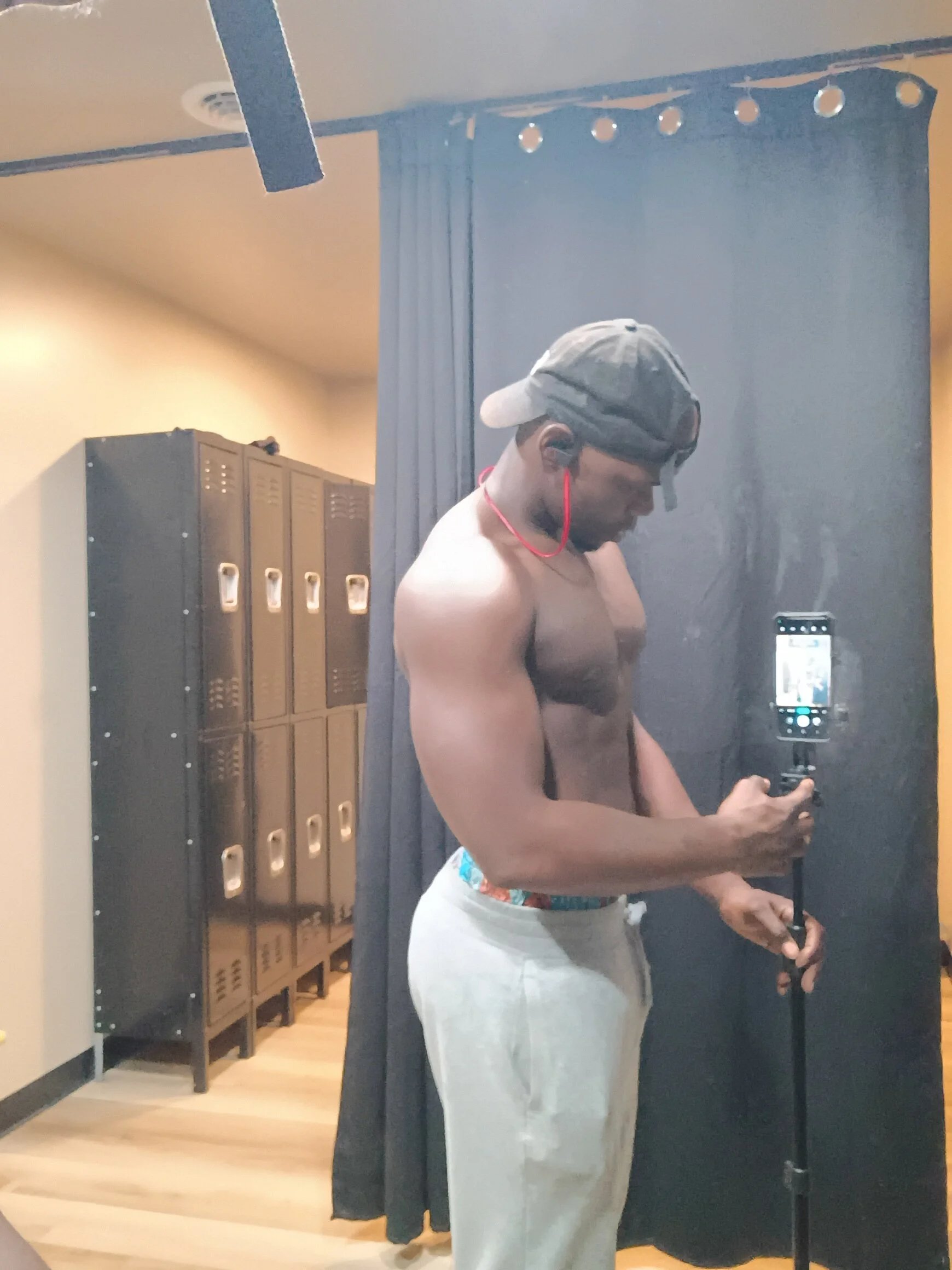 XXX Porn Photo of Nude Gym4u2 8