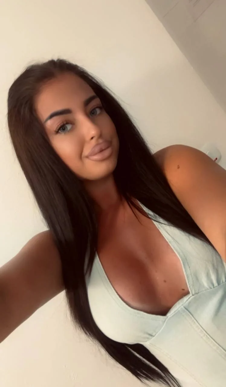 XXX Porn Photo of Nude OlyviaDelight 10