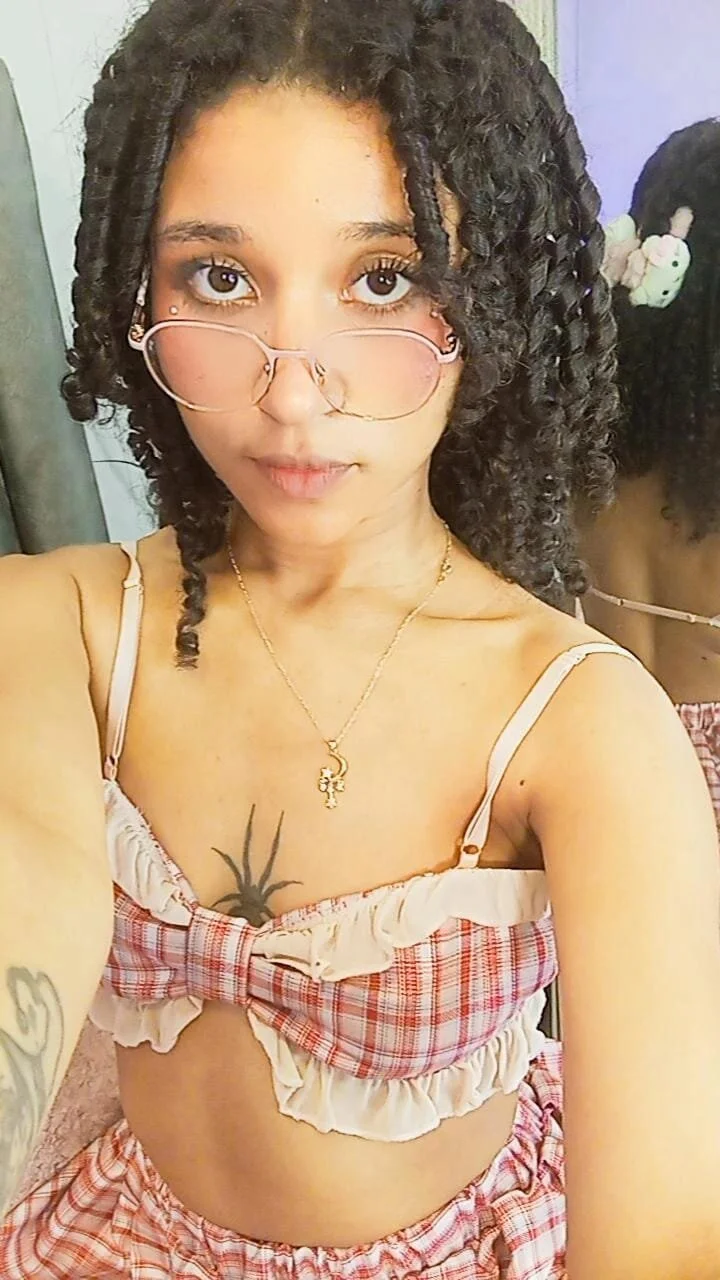 XXX Porn Photo of Nude Layla_Clarke 19