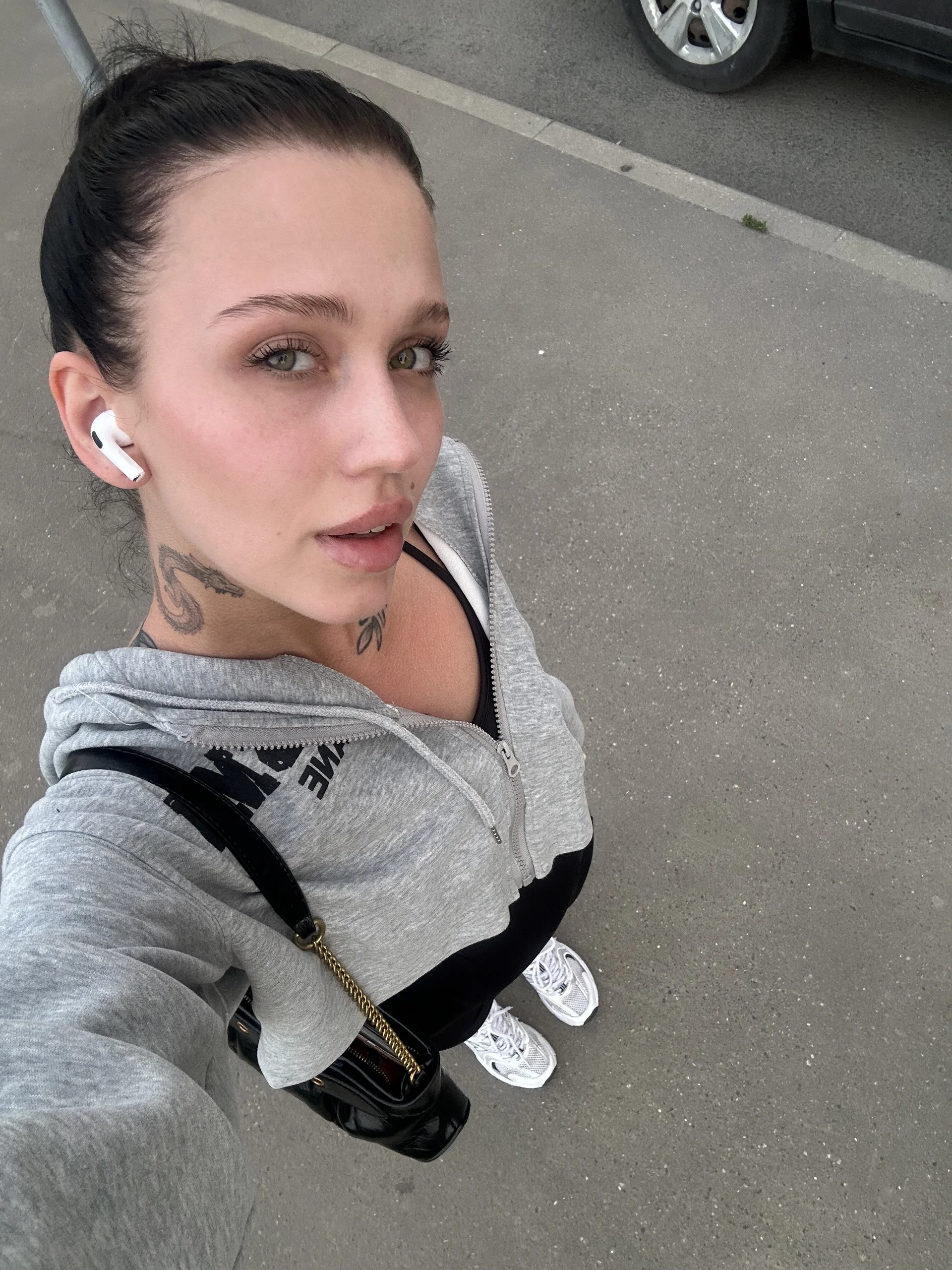 XXX Porn Photo of Nude KaceyLogoleo 4