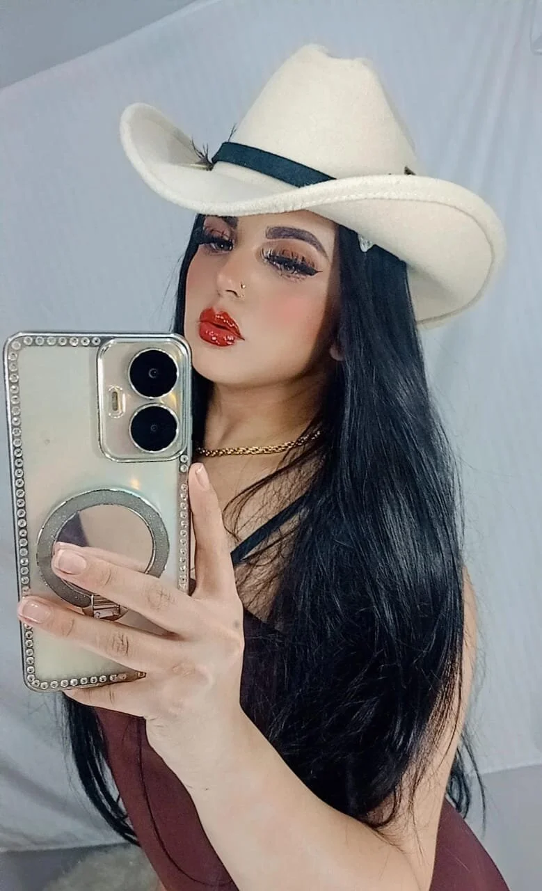 XXX Porn Photo of Nude EmmilyConnor 10