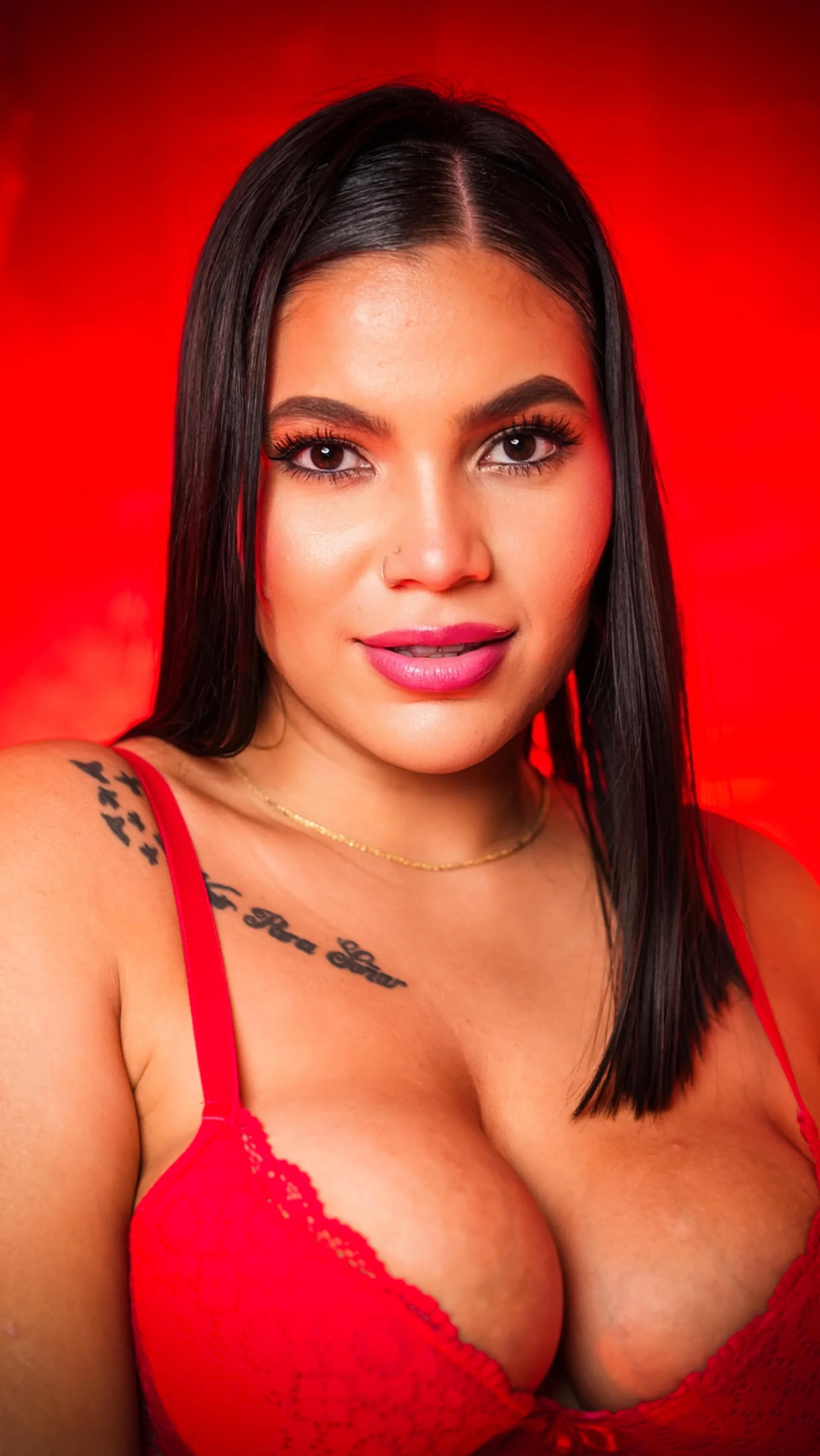 XXX Porn Photo of Nude hillary_uckerman_ 27