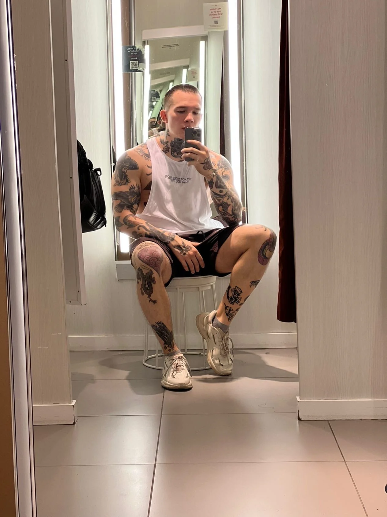 XXX Porn Photo of Nude Tommy_cat 2