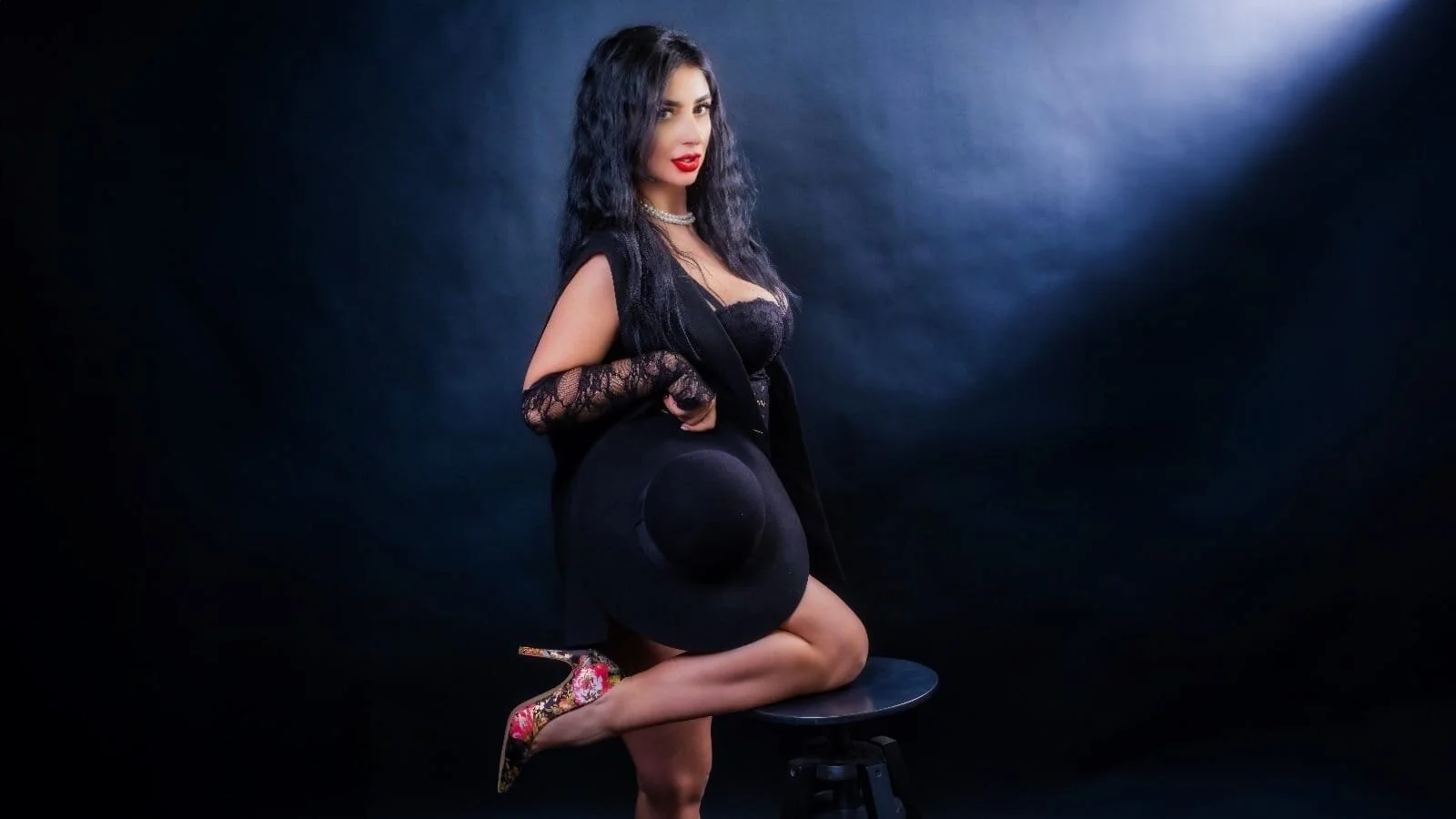 XXX Porn Photo of Nude OliveWilson 65