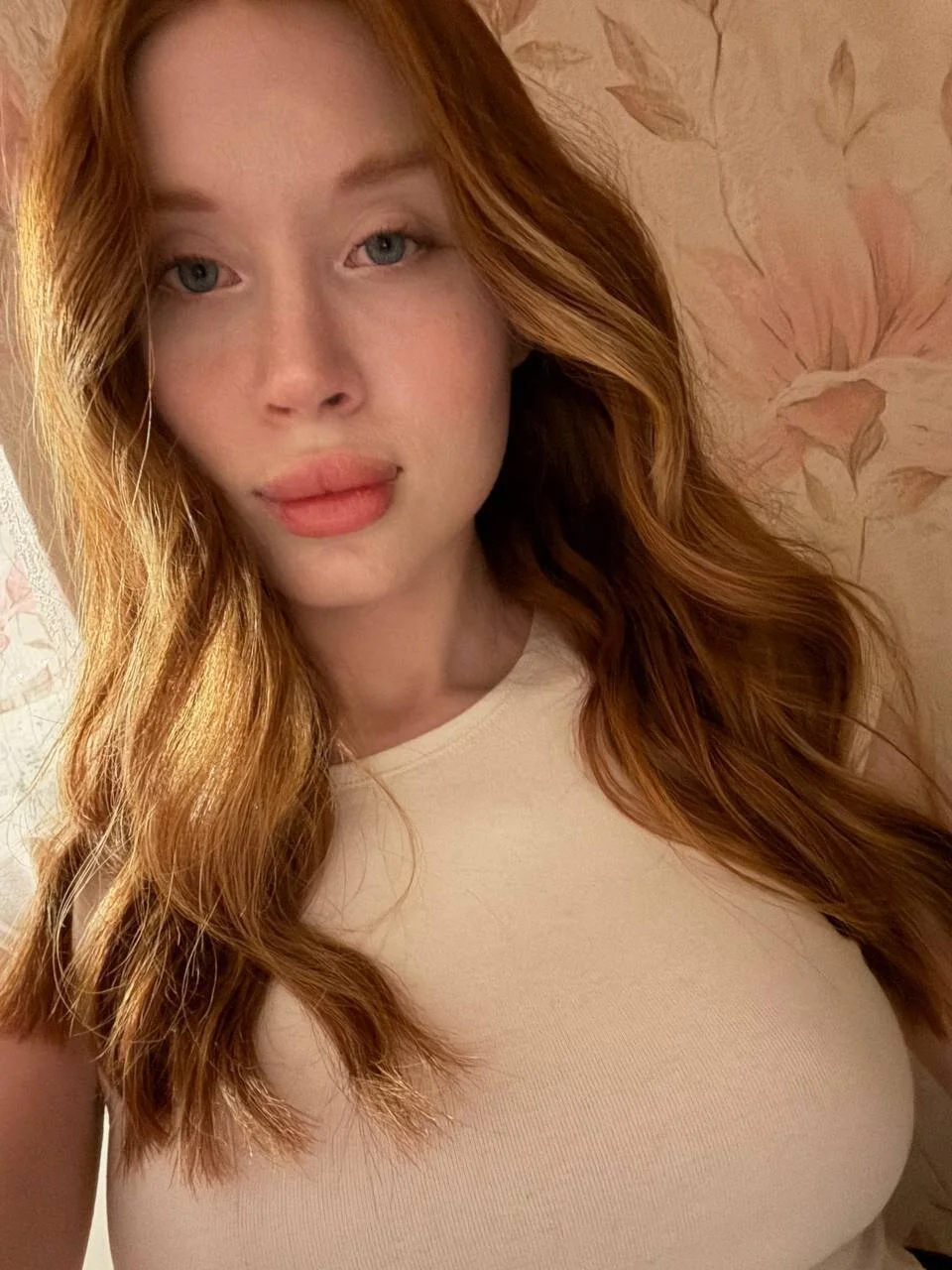 XXX Porn Photo of Nude willow_fox_ 4