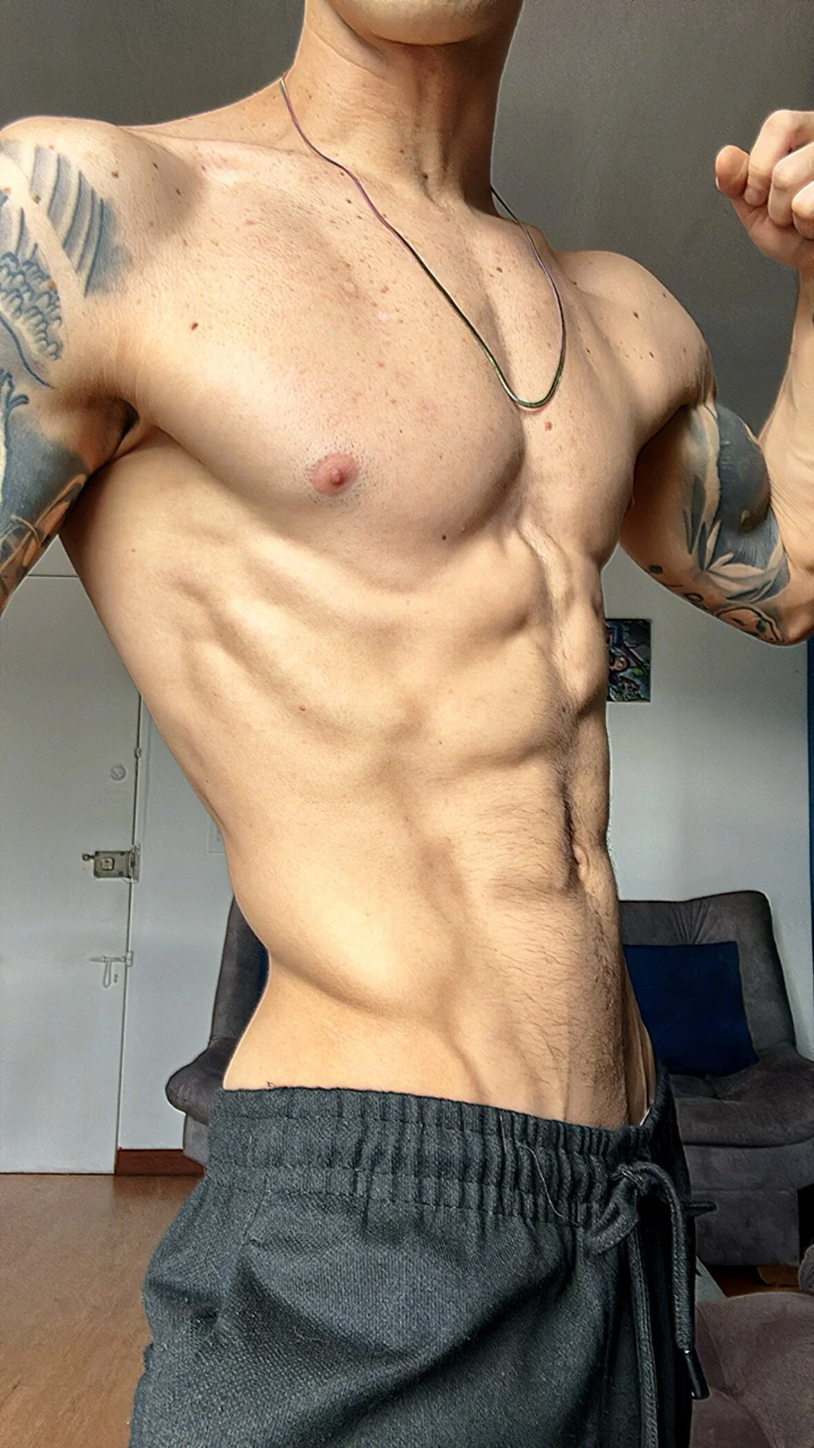 XXX Porn Photo of Nude aaronswt 10