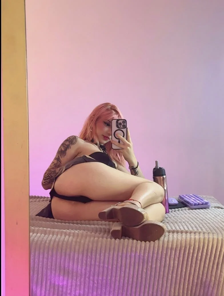 XXX Porn Photo of Nude AlannaViera 25