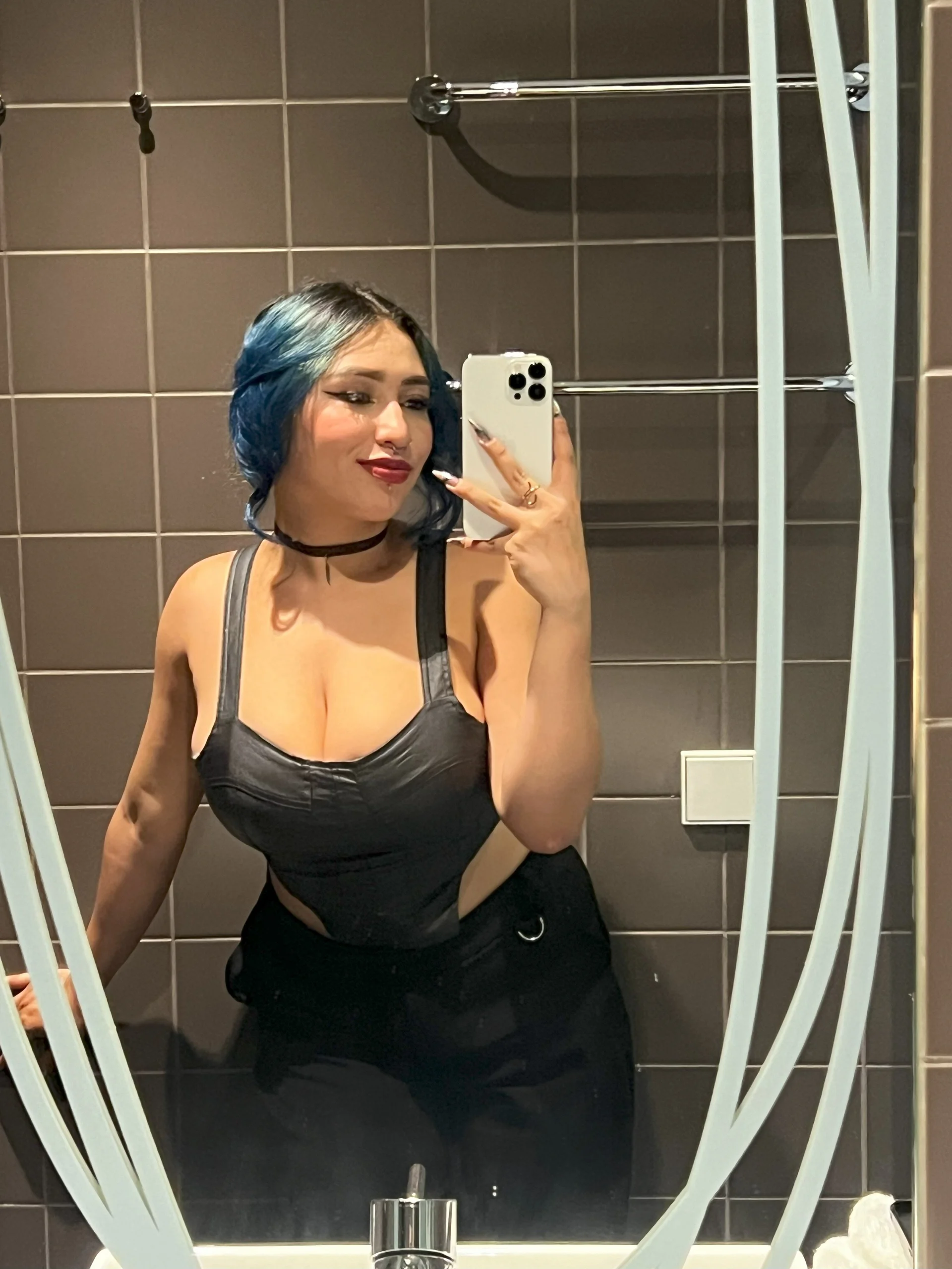 XXX Porn Photo of Nude Chloee_breasts 20