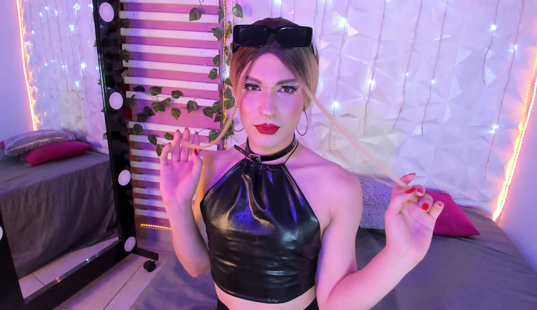 XXX Porn Photo of Nude Violetx_moon 123