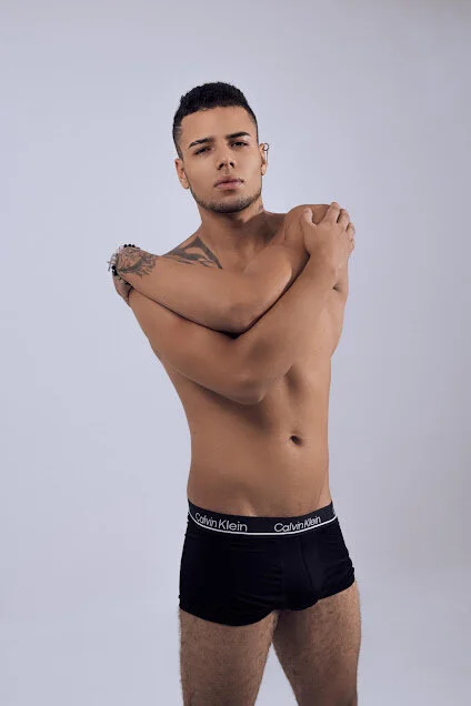 XXX Porn Photo of Nude heteros_hot_ 1