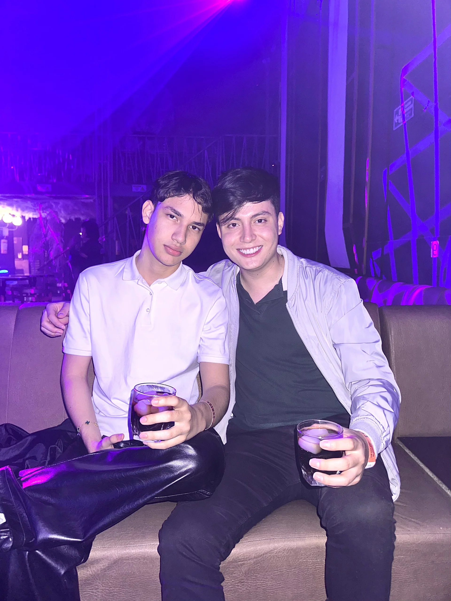 XXX Porn Photo of Nude angel_and_jef 5