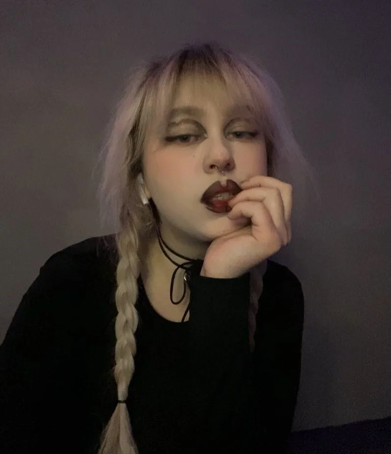 XXX Porn Photo of Nude Helen_Carson 4