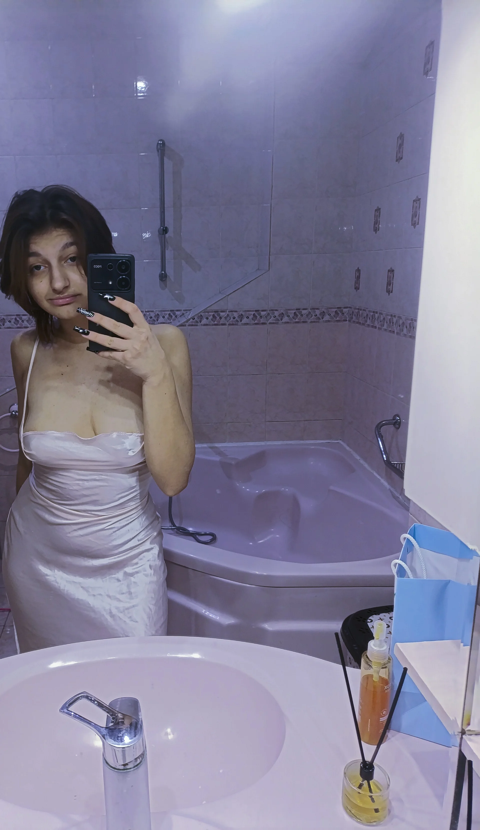 XXX Porn Photo of Nude A_Skyy 2