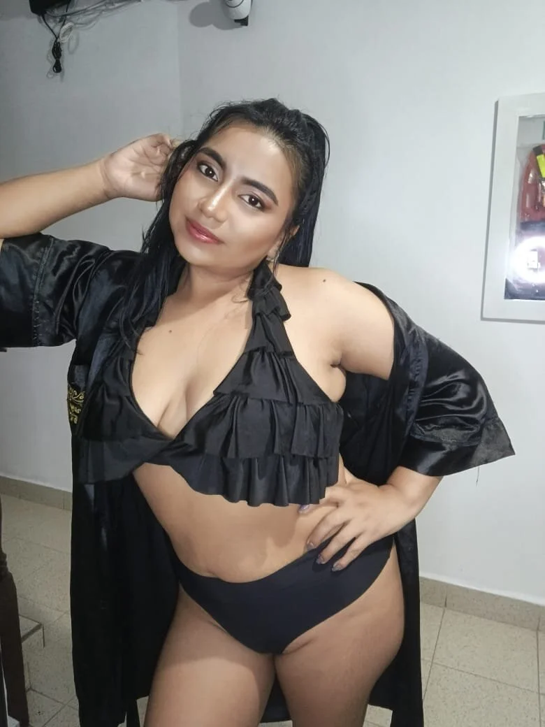 XXX Porn Photo of Nude veronicaa_squirt 2