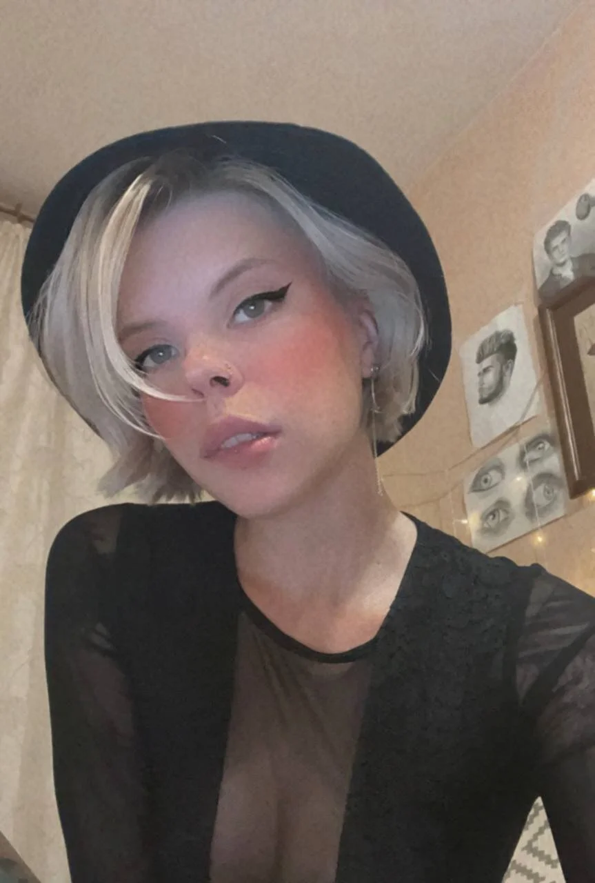 XXX Porn Photo of Nude milky__way__ 8