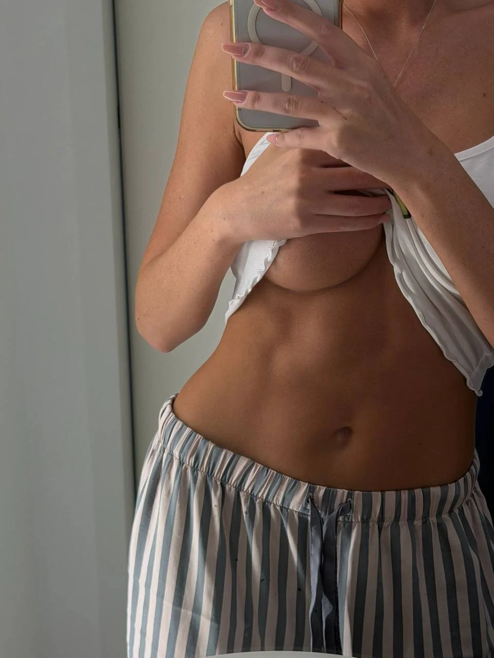 XXX Porn Photo of Nude Jvst_Love 6