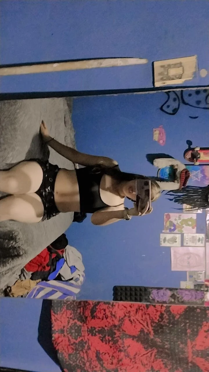 XXX Porn Photo of Nude Loren_demmo 5