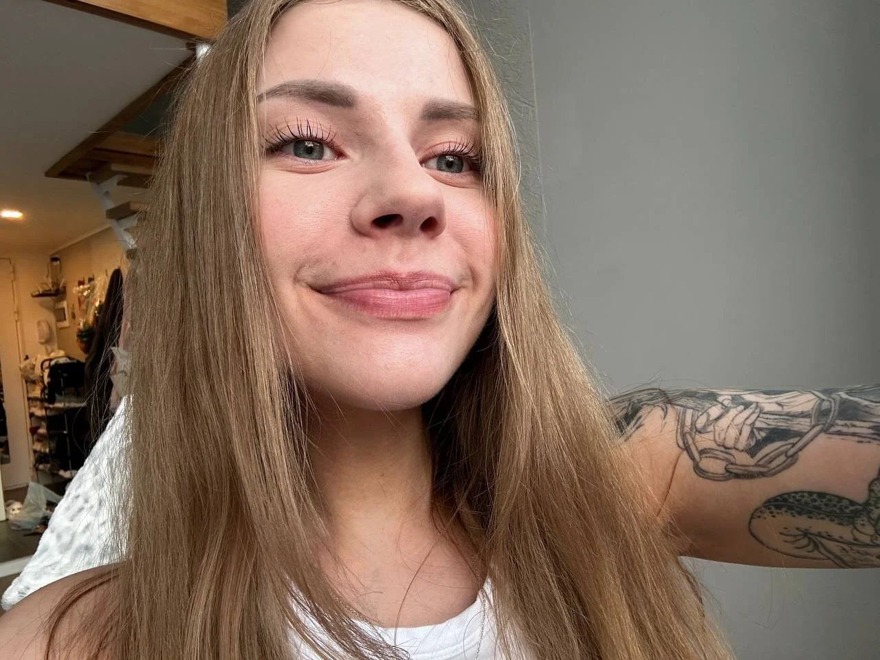 XXX Porn Photo of Nude Vikki_Cheese 8
