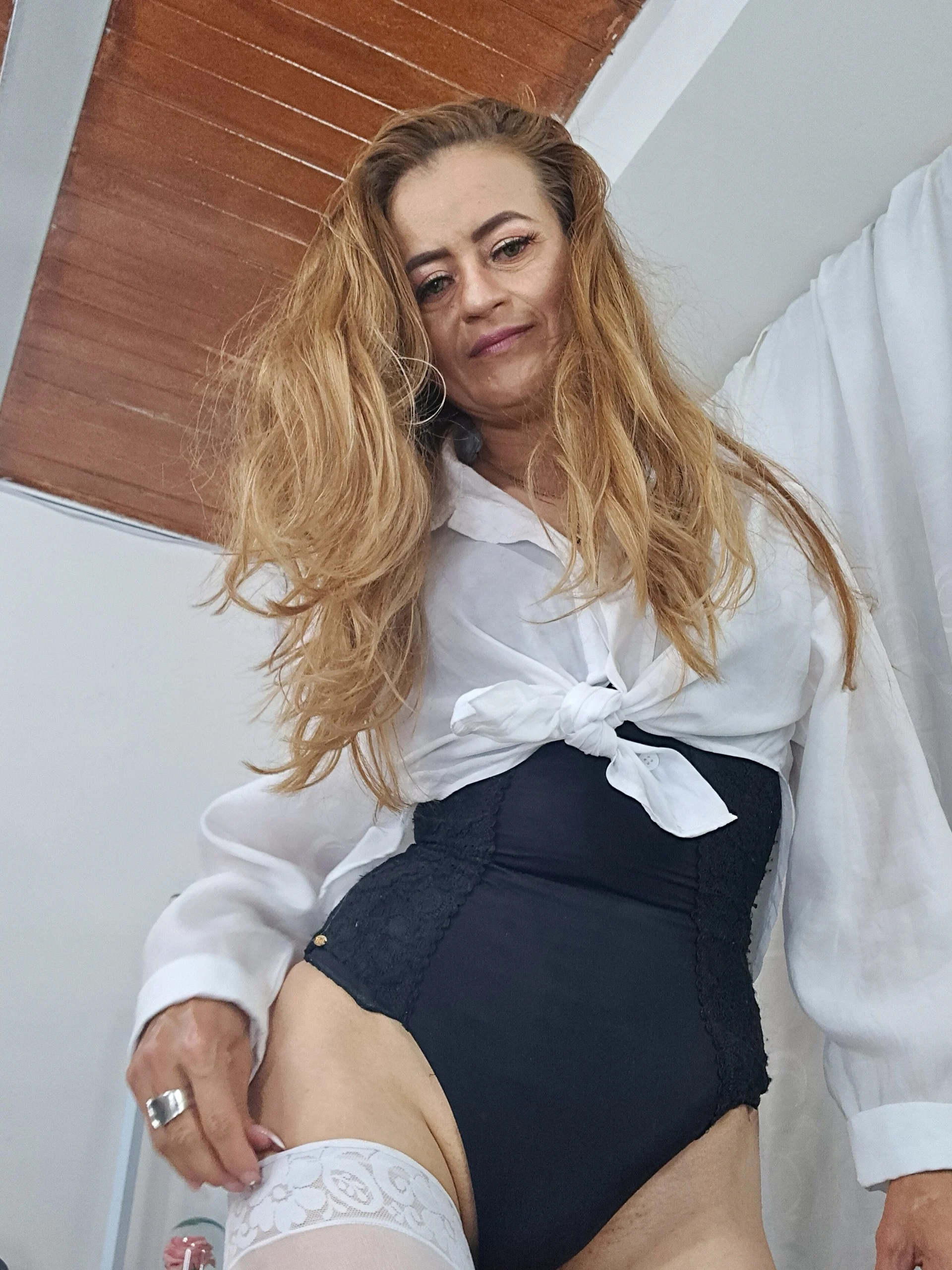 XXX Porn Photo of Nude magenta_maturr 12