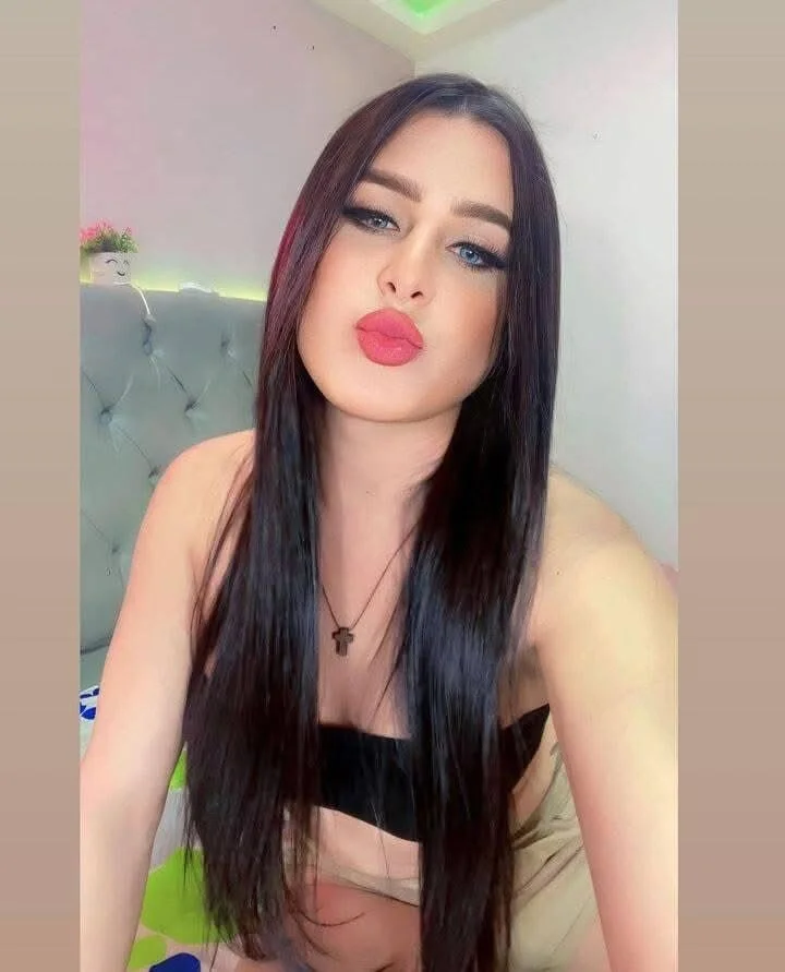 XXX Porn Photo of Nude Parisbigshots 2