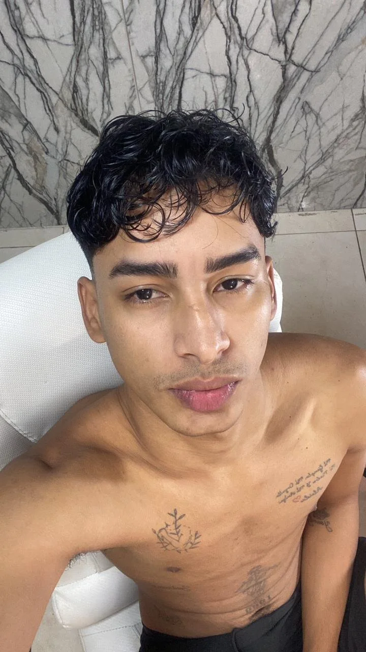 XXX Porn Photo of Nude allens_joe 20