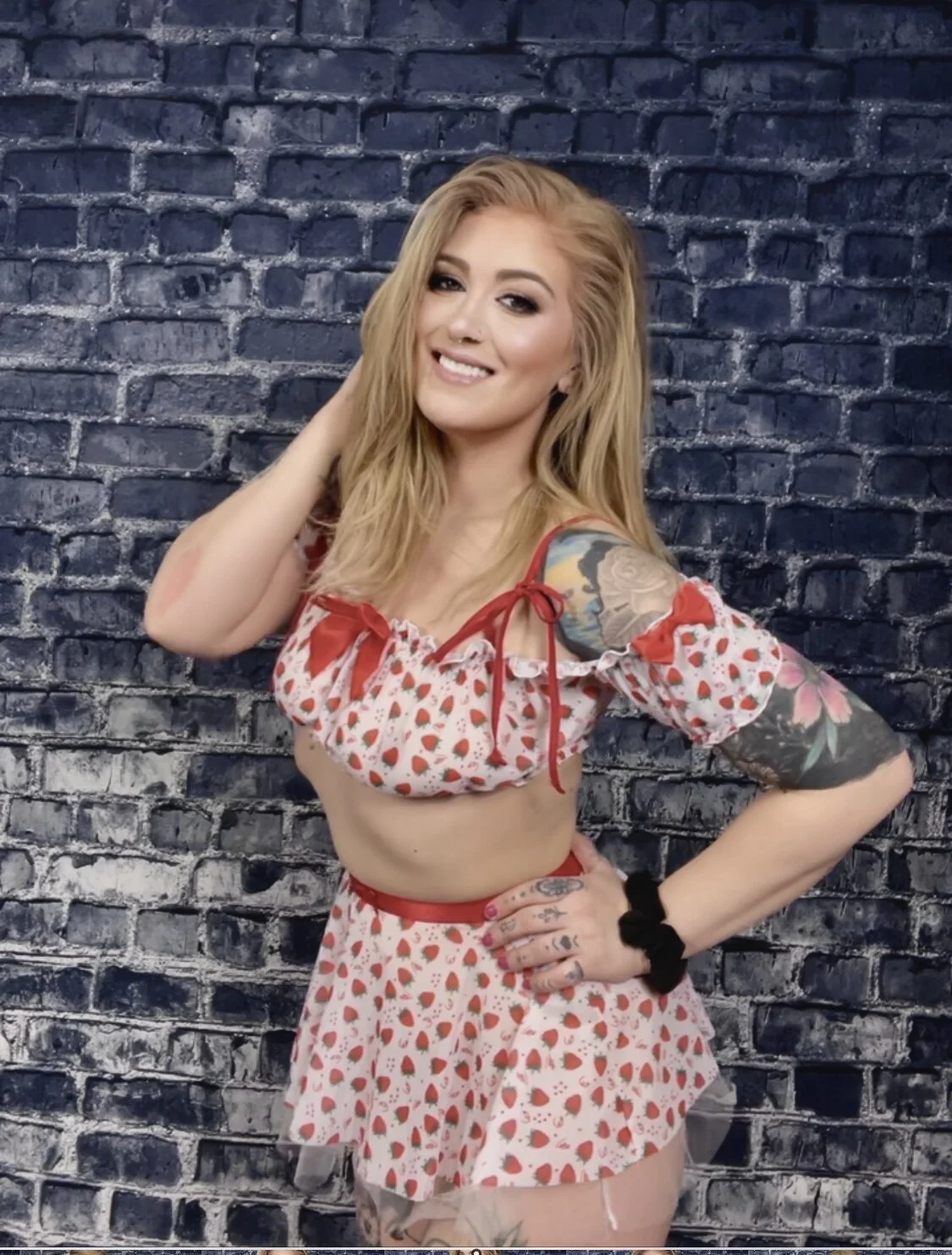XXX Porn Photo of Nude TheBlondeBeauty 16