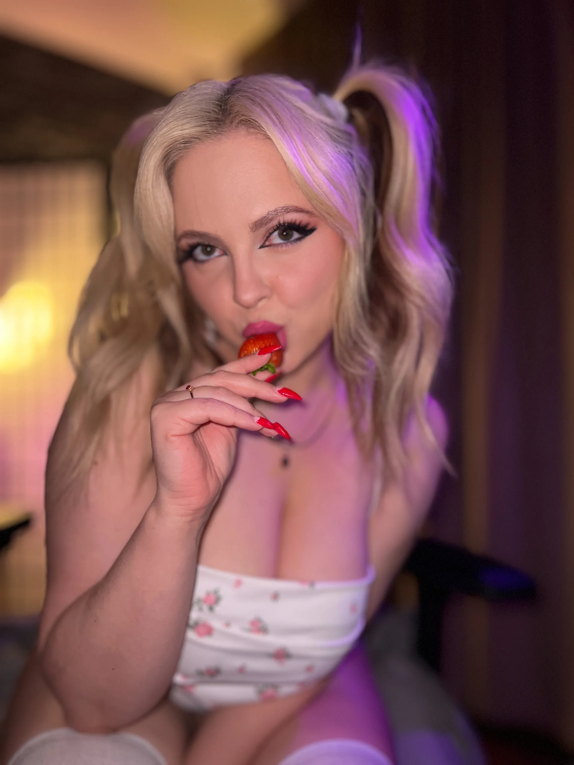 XXX Porn Photo of Nude MayaAkashova 12