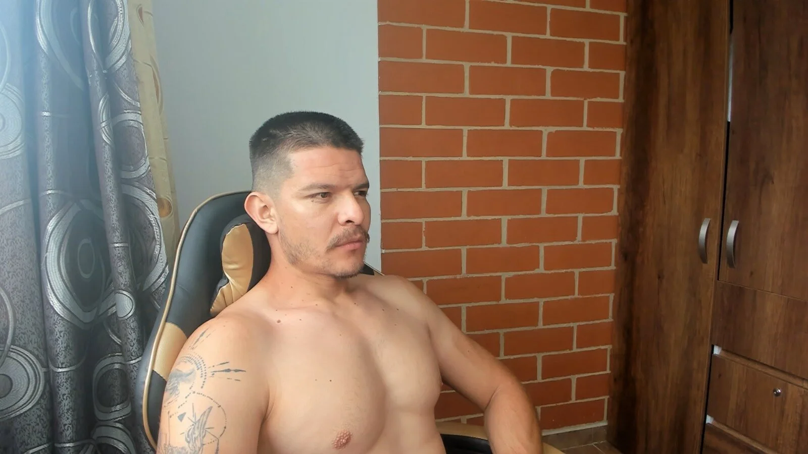 XXX Porn Photo of Nude felipe_fitness 11