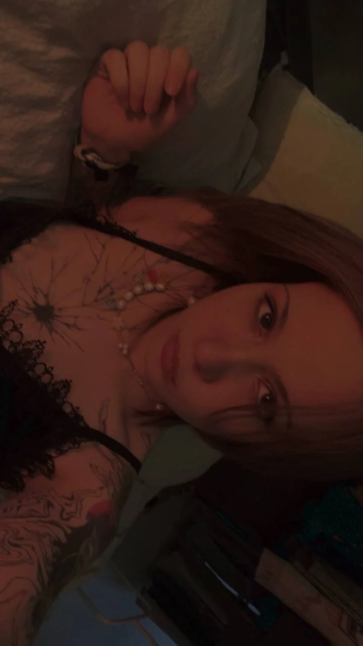 XXX Porn Photo of Nude Lilly__Kiss 2