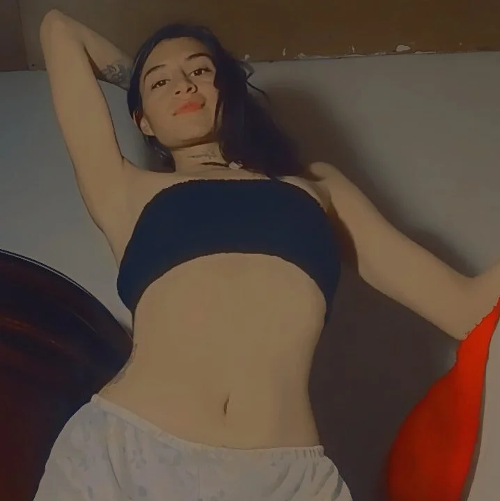 XXX Porn Photo of Nude aly_velika 2