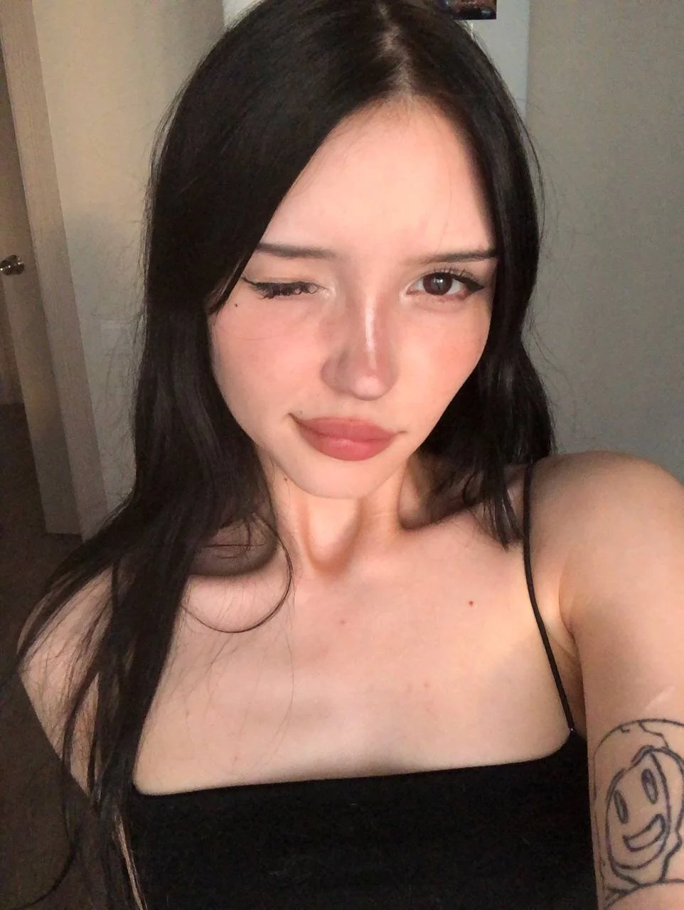 XXX Porn Photo of Nude DollyKey 3