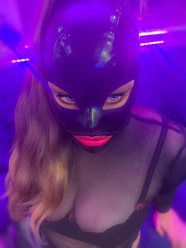 XXX Porn Photo of Nude luna_love_lace 21