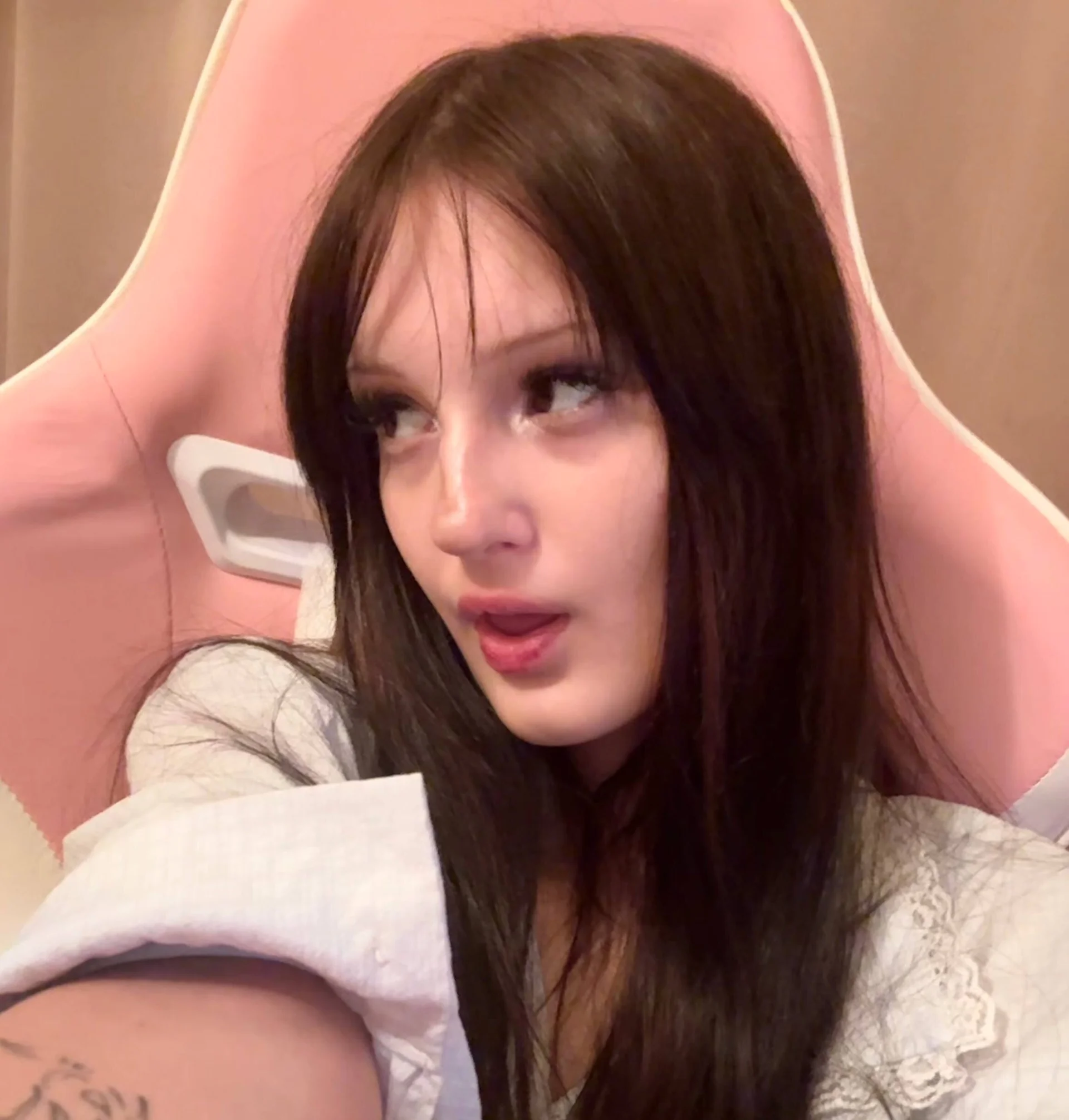XXX Porn Photo of Nude YunaVelour 13