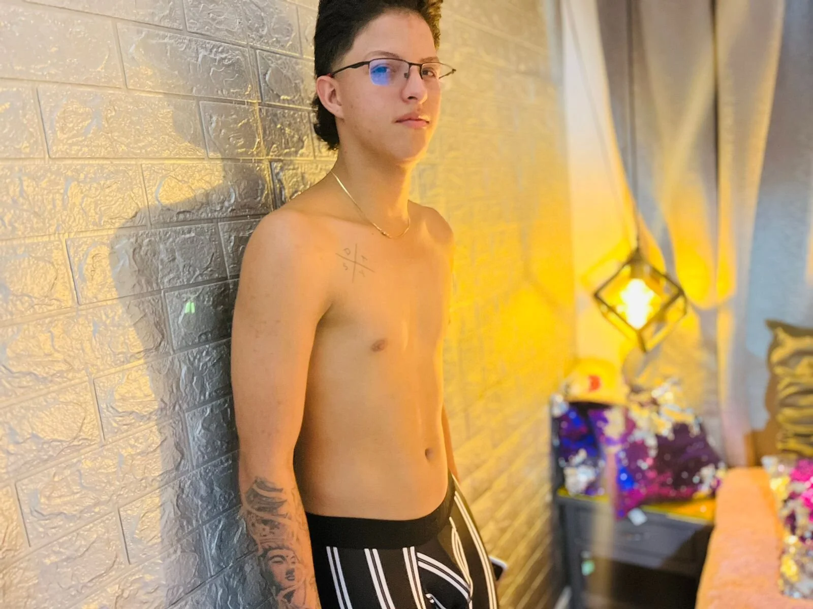 XXX Porn Photo of Nude Enzo_Thomas 5
