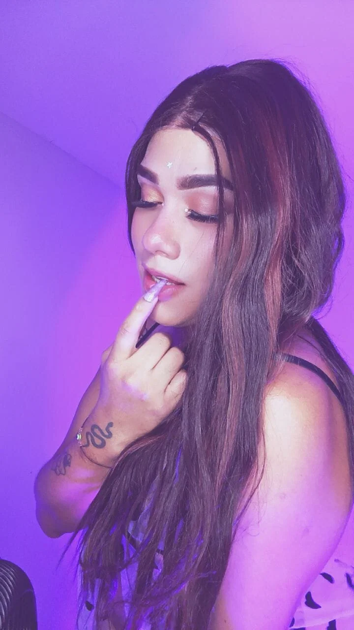 XXX Porn Photo of Nude zoe_23baby 10