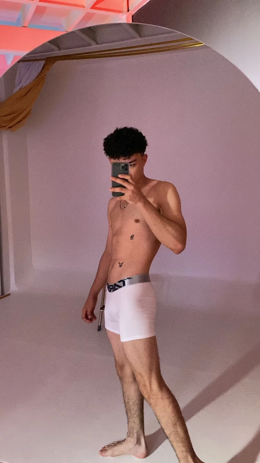 XXX Porn Photo of Nude ken_tokiio 10