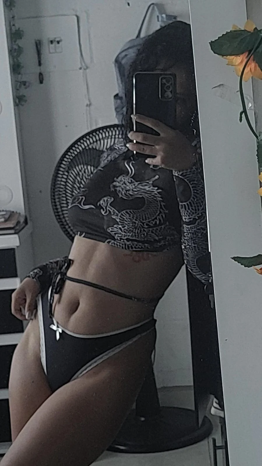XXX Porn Photo of Nude Iris_Ross_ 32