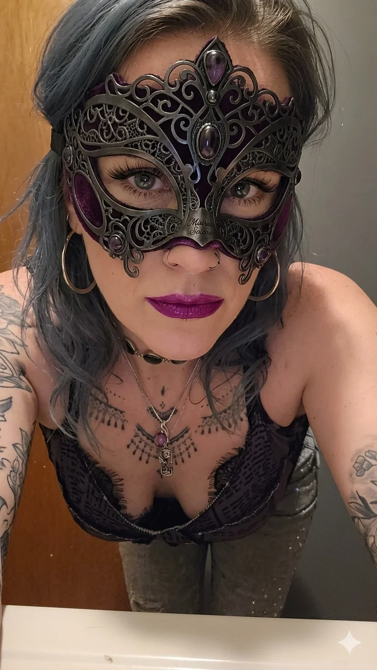 XXX Porn Photo of Nude MistressSolena 6