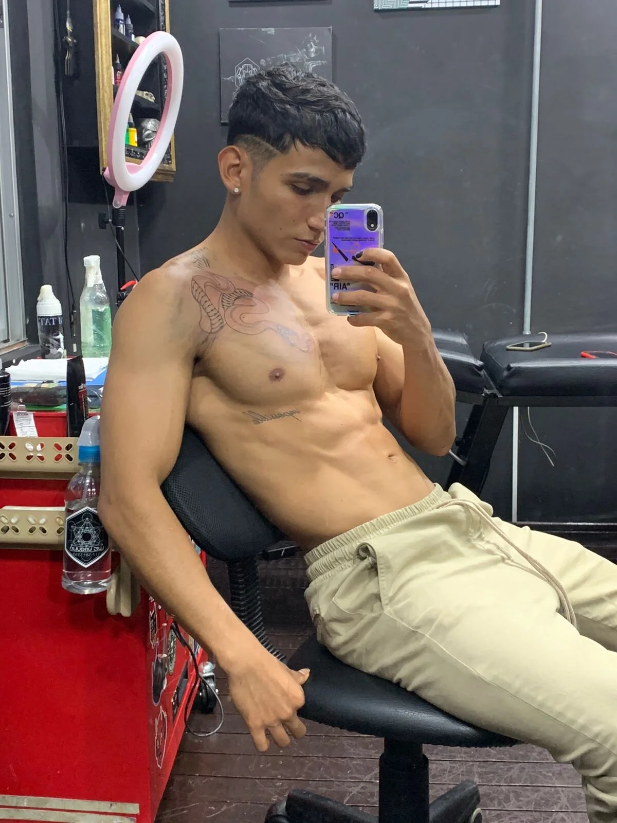 XXX Porn Photo of Nude muscle_boyhorny 54