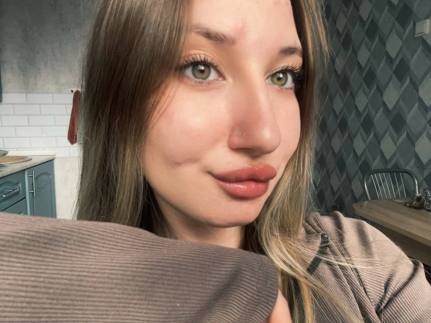 Lilyy_Lark