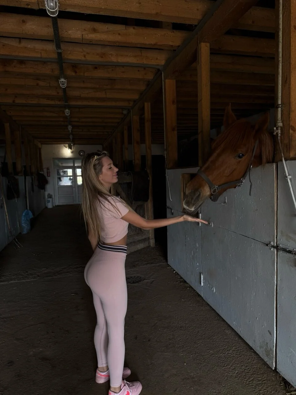 XXX Porn Photo of Nude trixietaylor 2