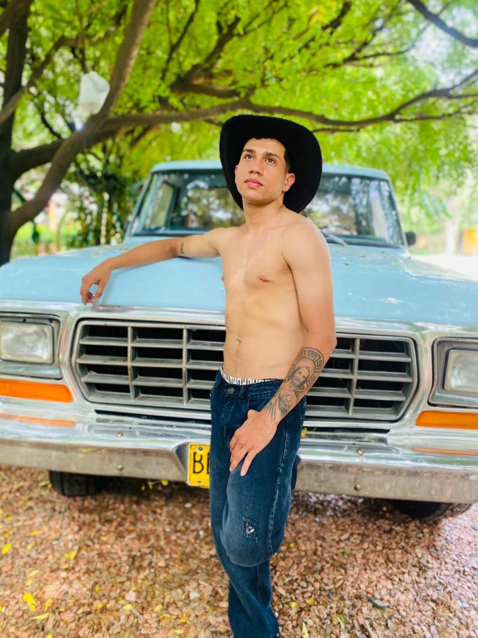 XXX Porn Photo of Nude JamesRoadd 3