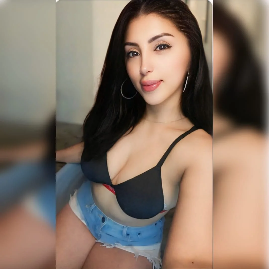 XXX Porn Photo of Nude tiffani__love 120