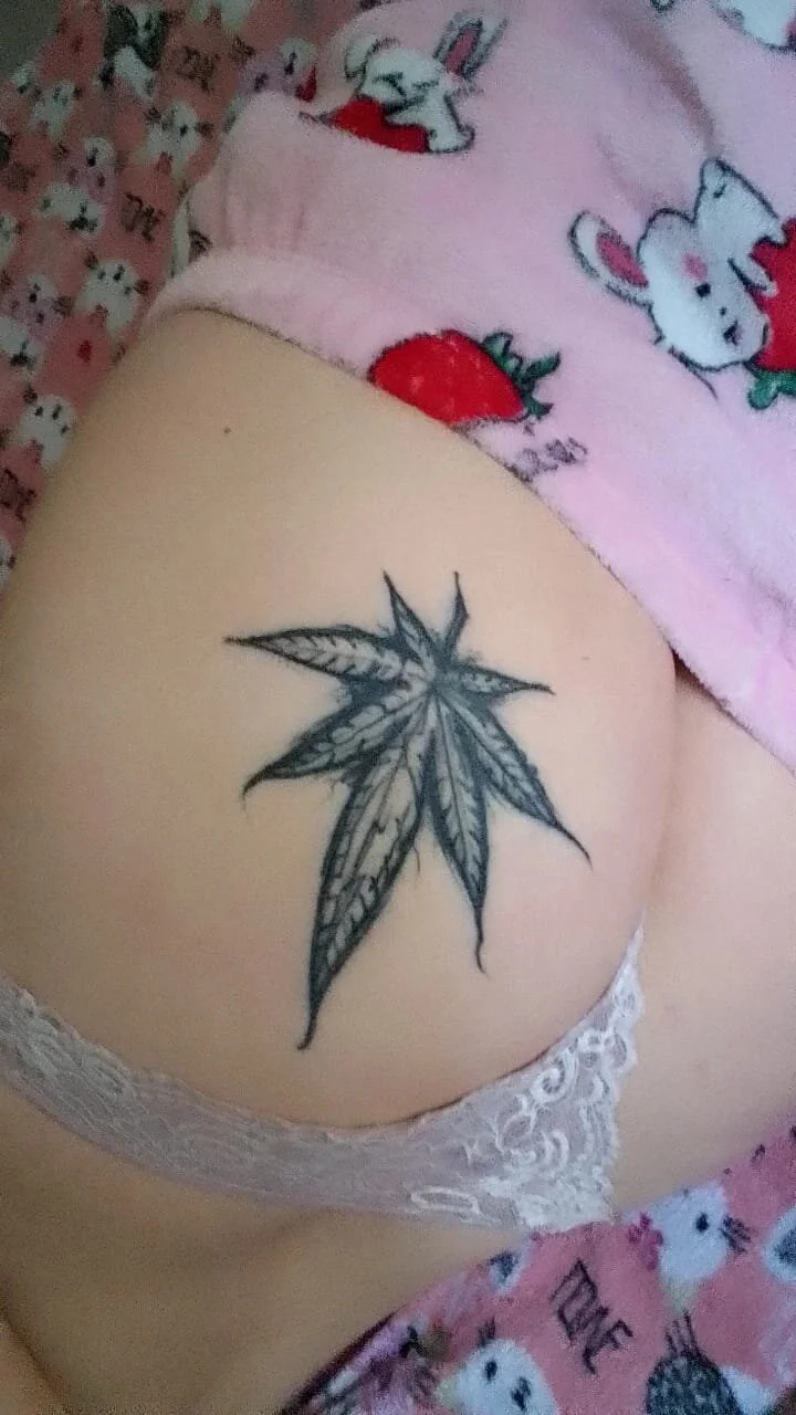 XXX Porn Photo of Nude anni_dark 1